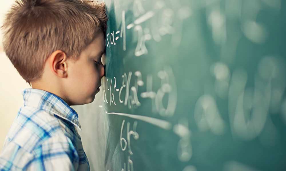 6 نوع بازی‌ مناسب برای کودکان دارای اختلال یادگیری ریاضی (دیسکلکولیا):