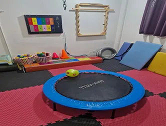 بهترین کلینیک کاردرمانی پرند ورباط کریم -مرکز کاردرمانی و گفتاردرمانی وارش